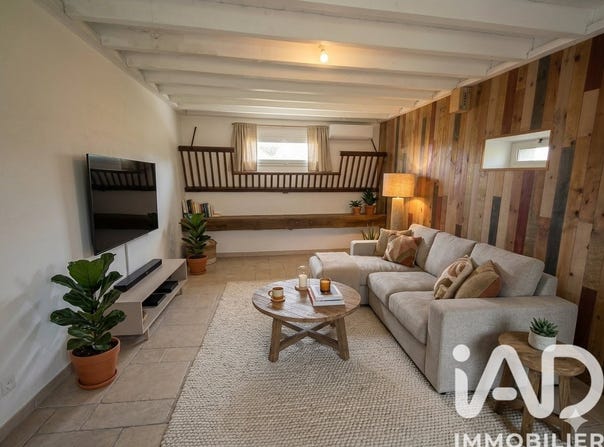Gilly-sur-Loire, Bourgogne-Franche-Comté 71160