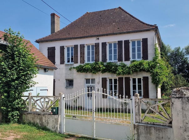 Lapalisse, Auvergne 03120