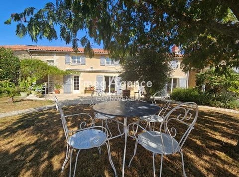 Loudun, Poitou-Charentes 86200