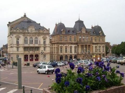 AUTUN, Bourgogne 71400