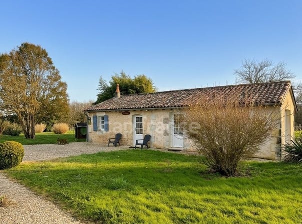 Vanzac, Poitou-Charentes 17500