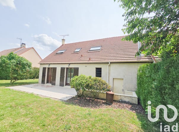 Charly-sur-Marne, Hauts-de-France 02310