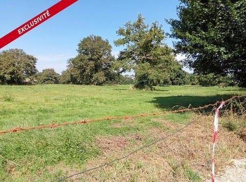 Ahuille, Pays de la Loire 53940