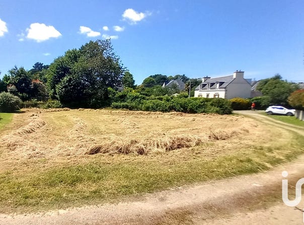 Pleuven, Brittany 29170