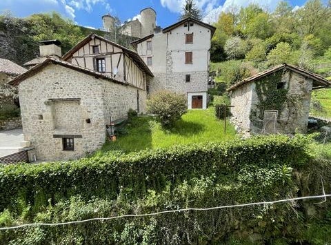 LAROQUEBROU, Auvergne 15150