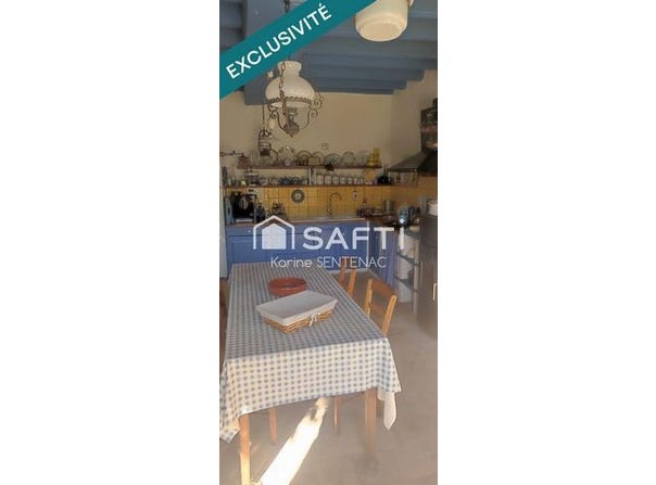 La Roche-Rigault, Poitou-Charentes 86200