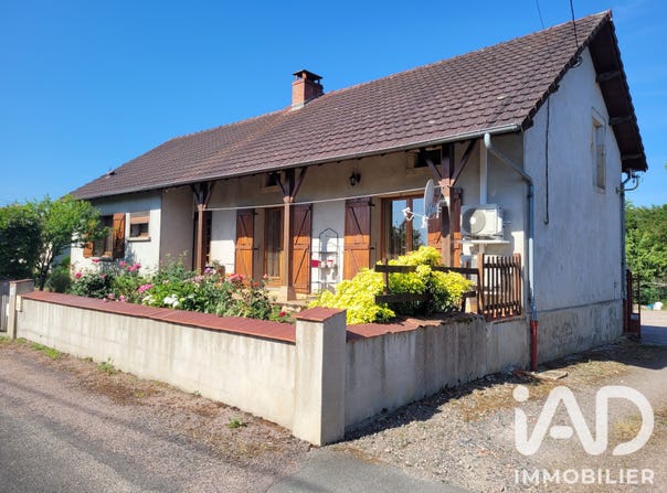 Saint-Vallier, Bourgogne-Franche-Comté 71230