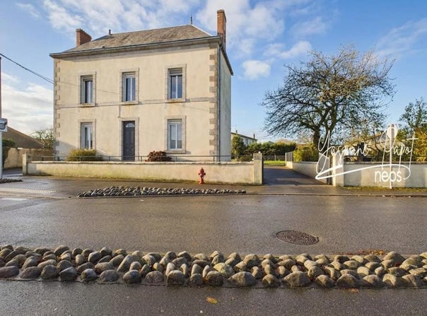 Parthenay, Poitou-Charentes 79200