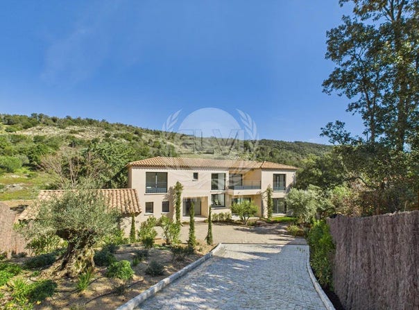 Le Plan-de-la-Tour, Provence-Alpes-Côte-d'Azur 83120