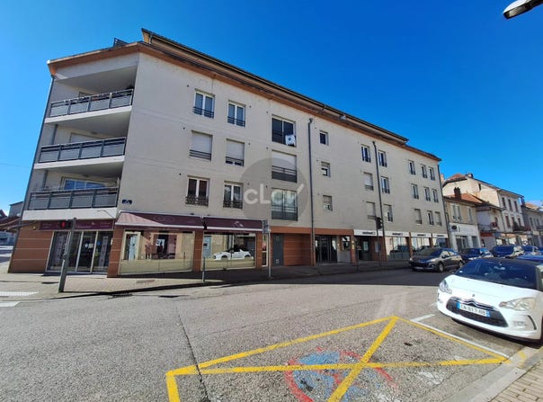84 Rue de la République, Bourgoin-Jallieu, Isère 38300