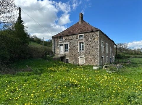 PRECY SOUS THIL, Bourgogne 21390