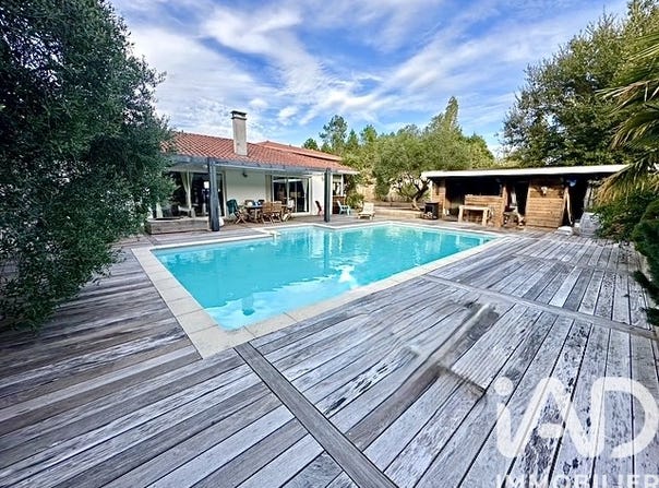 Salles, Nouvelle-Aquitaine 33770
