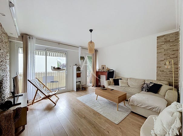 LAVAL, Pays de la Loire 53000