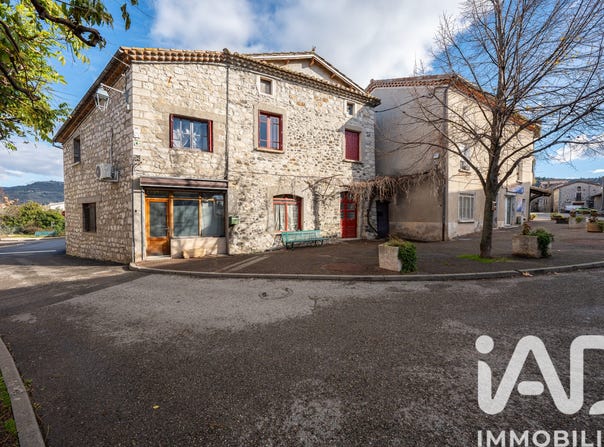 Lussas, Auvergne-Rhône-Alpes 07170