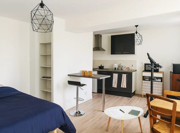 Changé, Mayenne 53810
