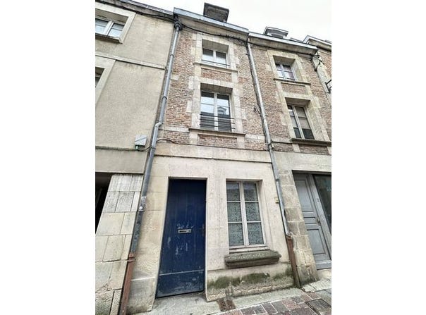 Laon, Picardie 02000