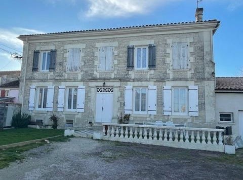 ST JEAN D ANGELY, Poitou-Charentes 17400