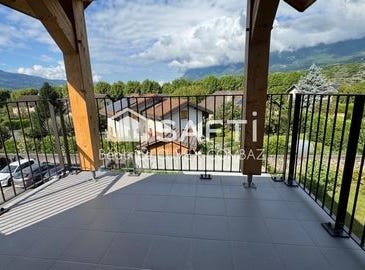 Gilly-Sur-Isere, Rhône-Alpes 73200