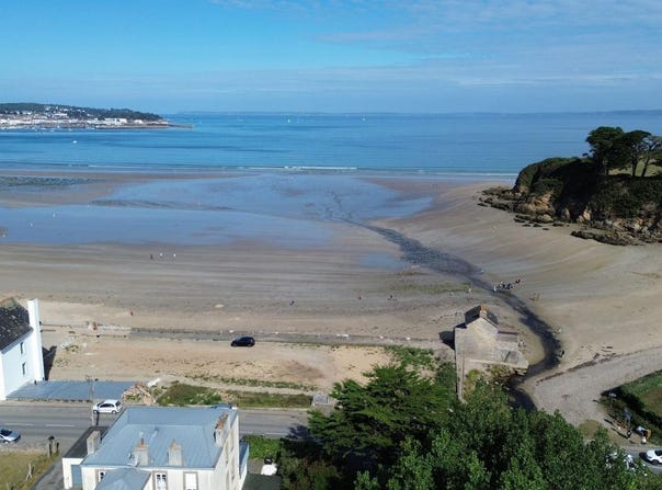 Douarnenez, Brittany 29100