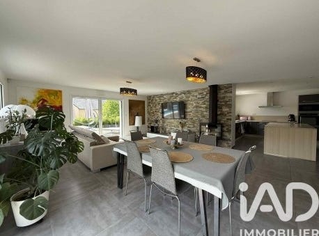 Bains-sur-Oust, Brittany 35600
