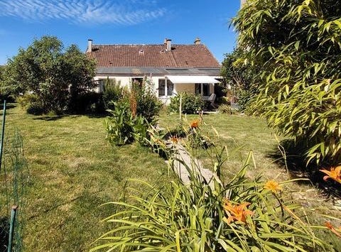 Arcisses, Centre 28400