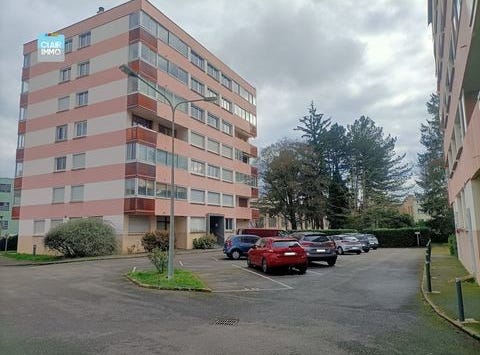 Macon, Bourgogne 71000