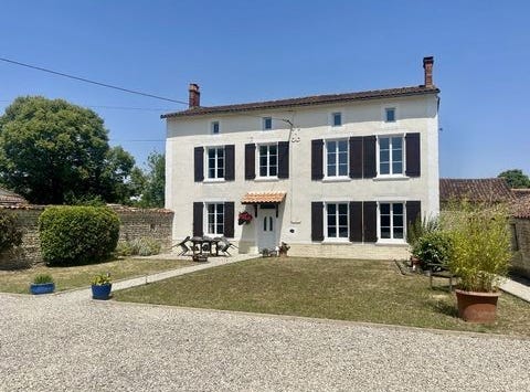 LOUBILLE, Poitou-Charentes 79110