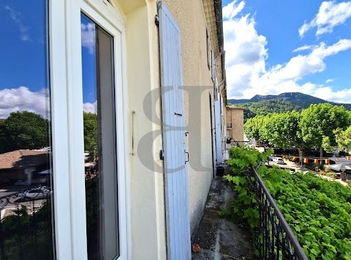 Nyons, Auvergne-Rhône-Alpes 26110