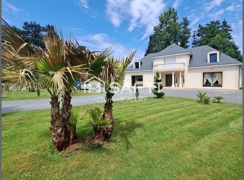 Saint-Berthevin, Pays de la Loire 53940