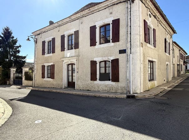 Saint-Séverin, Poitou-Charentes 16390