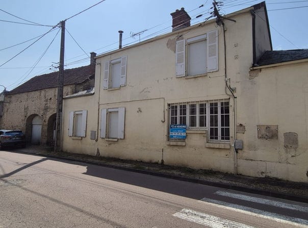 Sennevoy-le-Bas, Bourgogne-Franche-Comté 89160