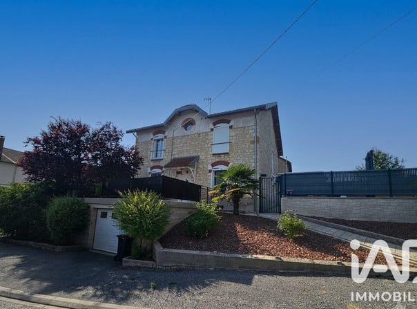 VOUZIERS, Grand Est 08400