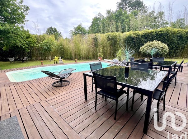 Salles, Nouvelle-Aquitaine 33770