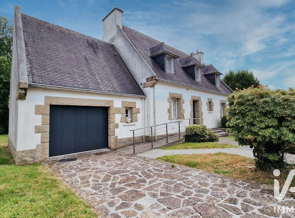 Carhaix-Plouguer, Brittany 29270