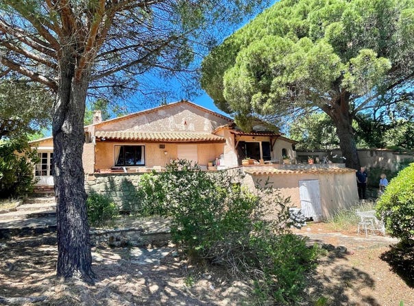Grimaud, Provence-Alpes-Côte-d'Azur 83310