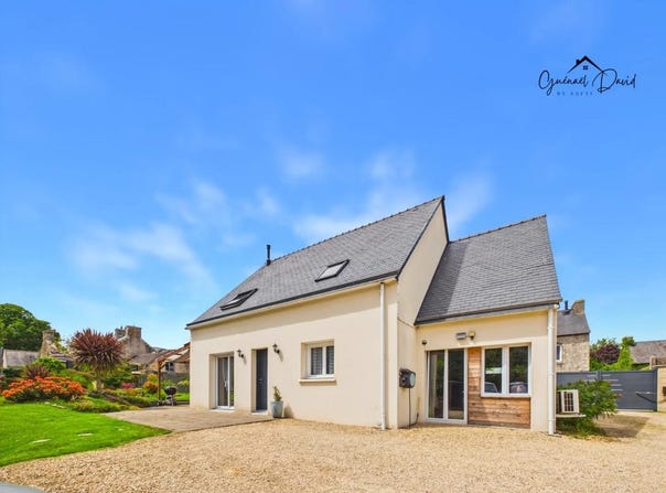 Plouzevede, Brittany 29440
