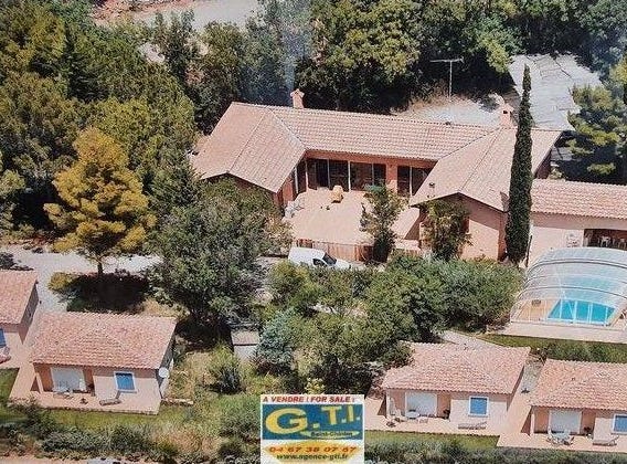 Saint-Chinian, Languedoc-Roussillon 34360