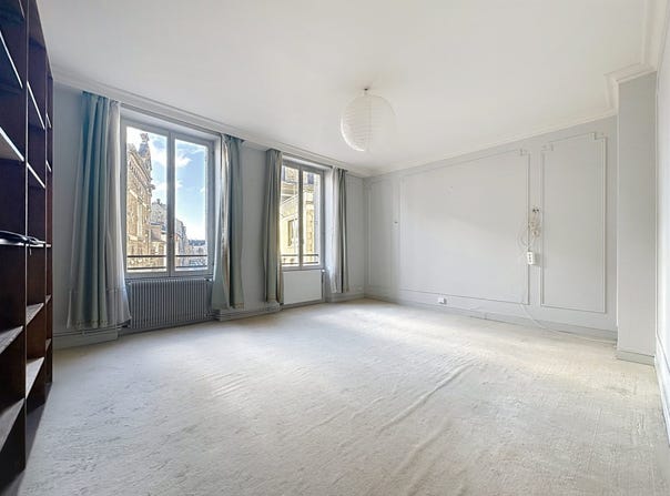 Reims, Champagne-Ardennes 51100