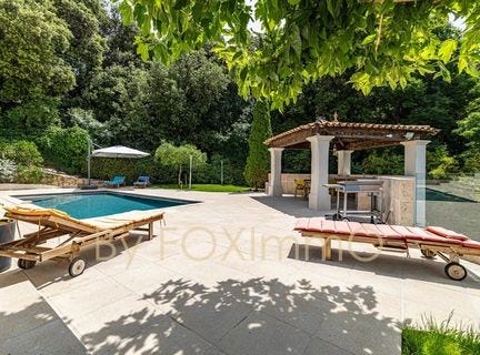 La Colle-sur-Loup, Provence-Alpes-Côte d'Azur 06480