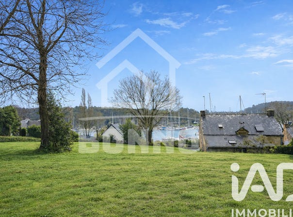 Béganne, Brittany 56350