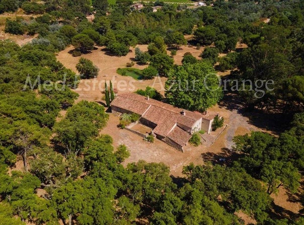 Grimaud, Provence-Alpes-Côte-d'Azur 83310