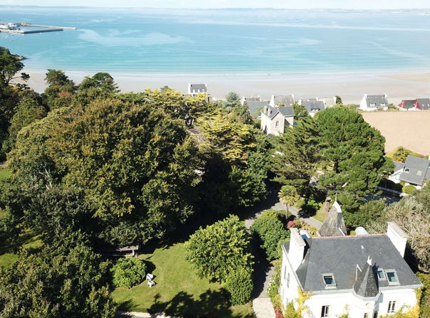 DOUARNENEZ, Brittany 29100