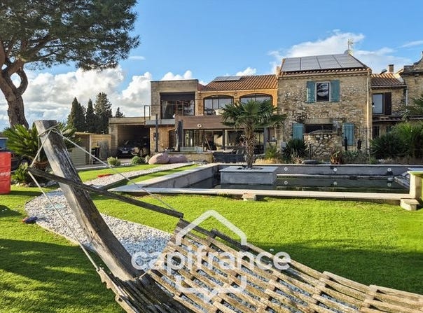 Roquemaure, Languedoc-Roussillon 30150