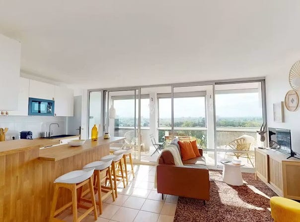 Rue du Parc, Bron, Auvergne-Rhône-Alpes 69500