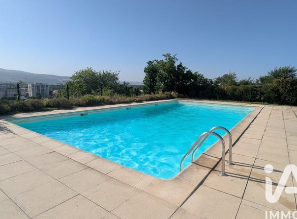 Bourg-lès-Valence, Auvergne-Rhône-Alpes 26500