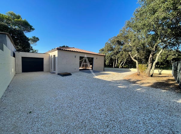 POULX, Occitanie 30320