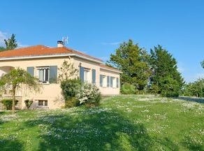 FONTENAY LE COMTE, Pays de la Loire 85200