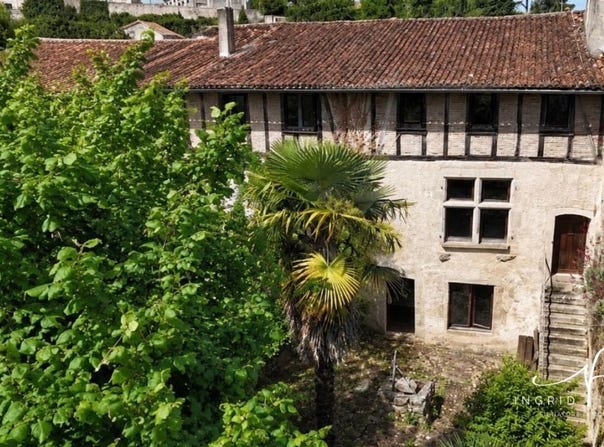 Parthenay, Poitou-Charentes 79200