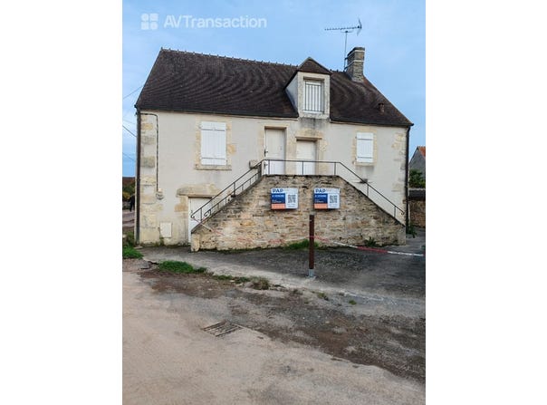 La Celle, Centre 18200