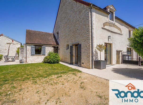 Pichanges, Burgundy 21120